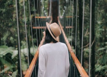 Modern Girl Facing Back Bhotography