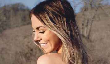 An Interview with Vibrant Yiyi Hayward